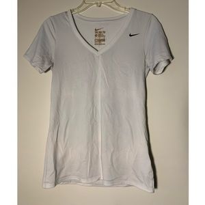 Nike Women’s Dri-Fit V-Neck Short Sleeve 
S
white